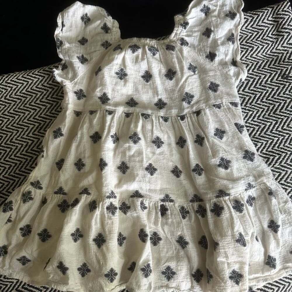 Zara summer dress 4-5 years black cream flowing dress